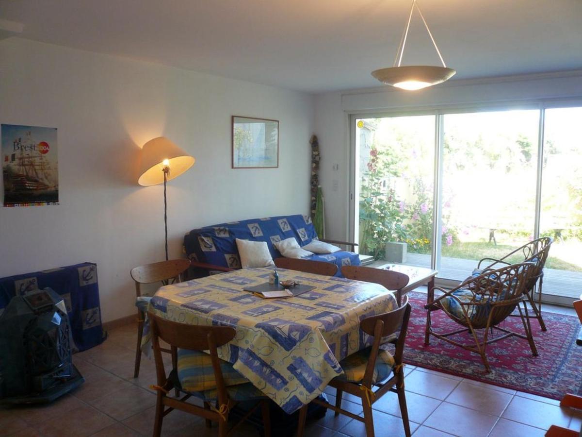 Maison Mitoyenne 3 Ch. Avec Jardin, Terrasse Et Poele A Bois, Proche Du Port De Sauzon, Animaux Ok - Fr-1-418-160 외부 사진