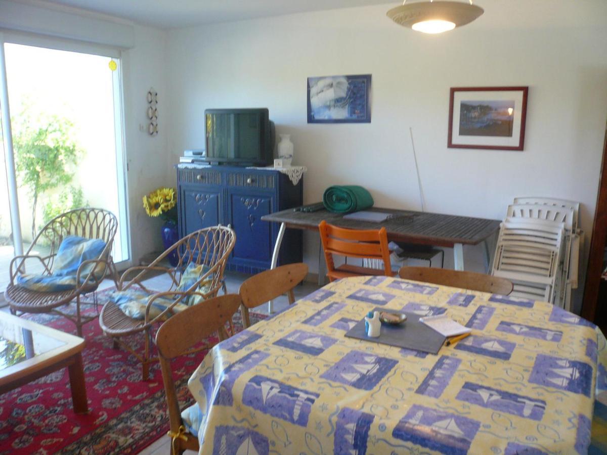Maison Mitoyenne 3 Ch. Avec Jardin, Terrasse Et Poele A Bois, Proche Du Port De Sauzon, Animaux Ok - Fr-1-418-160 외부 사진