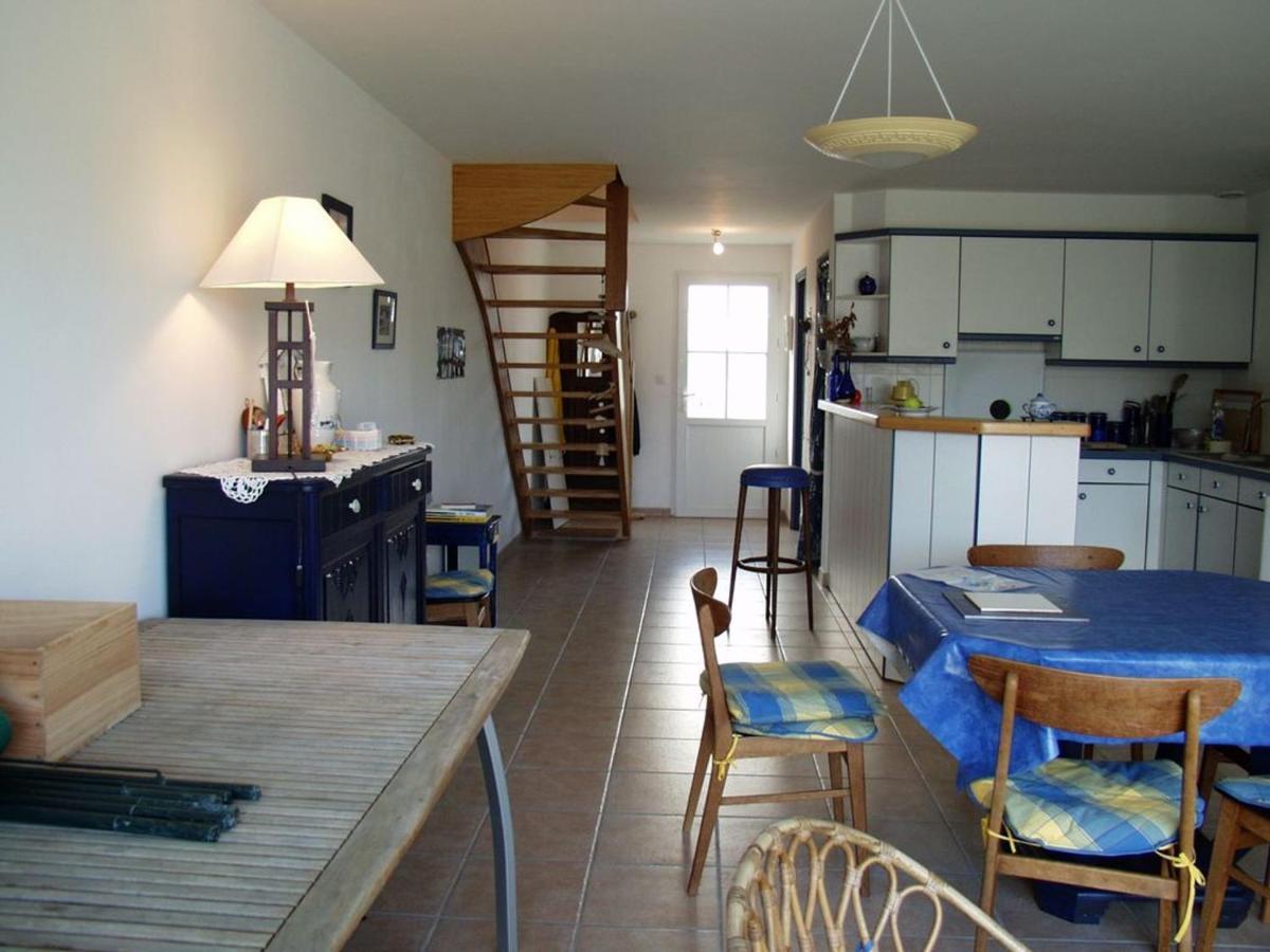 Maison Mitoyenne 3 Ch. Avec Jardin, Terrasse Et Poele A Bois, Proche Du Port De Sauzon, Animaux Ok - Fr-1-418-160 외부 사진